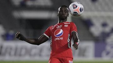 El colombiano ya porta la camiseta de su nuevo equipo de la Major Soccer League, Portland Timbers.