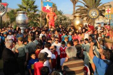 La revolución de Sánchez: así presentaron su estatua