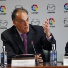 "¿Villar? O muy listo o muy tonto porque no se entera de nada"