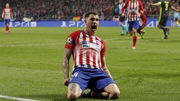 Giménez celebrando su gol ante la Juventus.