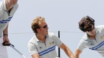 El Príncipe Felipe ya navega en el Aifos como patrón