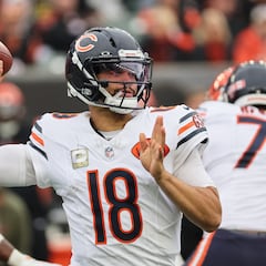 What were the original 8 NFL teams?