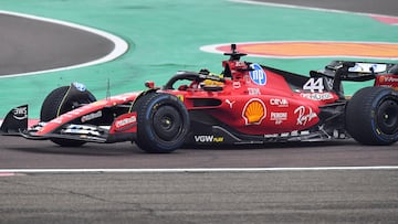 Lewis Hamilton rueda con el Ferrari en Fiorano.