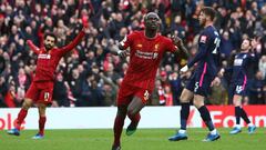 Mané rescata a un Liverpool en apuros
