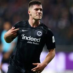 Hoy hace dos años... Jovic marcó cinco goles en la Bundesliga