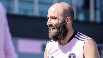 La decisión más dura de Higuaín: se plantea la retirada