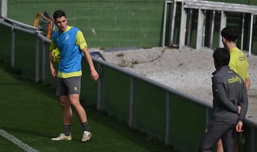 José Alberto vuelve con cautela, Pablo Ramón y Villalibre aceleran