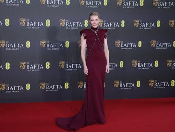 Cate Blanchett durante la alfombra roja de los Premios BAFTA 2024 celebrados en el Royal Festival Hall del Southbank Centre de Londres. 
