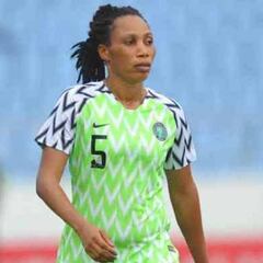 Ebi, la primera futbolista africana en disputar cinco Mundiales