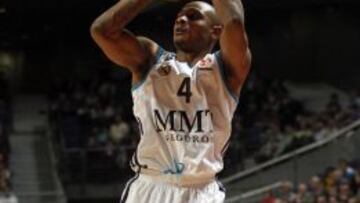 Dontaye Draper hizo el triple de la victoria.