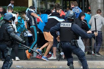 Batalla campal entre los ultras del Marsella y la policía