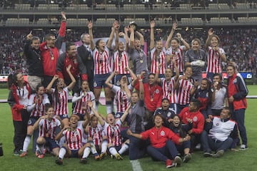 El triunfo y la emoción de Chivas Femenil Campeonas en imágenes