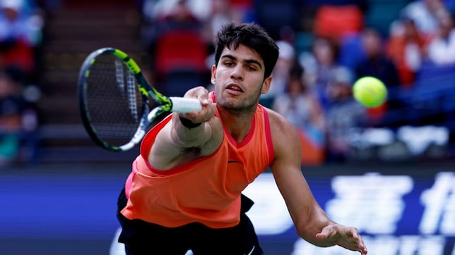 Alcaraz se venga de Monfils para meterse en cuartos de Shanghái