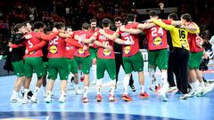 Los jugadores de Portugal celebran la victoria en la EHF Men's EURO 2024