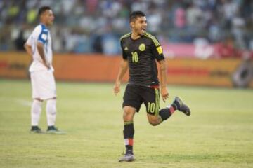 El Tecate Corona completó los 90 minutos ante El Salvador; contra Honduras jugó la última media hora, lapso en el que abrió el camino para el primer triunfo del Tricolor en San Pedro Sula después de 22 años.
