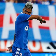 Ex azul lapida a Lea Fernández: “Ronnie era mejor que él y se fue”