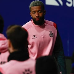 Un Betis de Play ante un Espanyol con la flecha hacia abajo