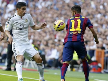 El 25 de octubre de 2014, James jugó su primer clásico de España. Fue en el santiago Bernabéu. Los goles fueron de Cristiano, Kroos y Benzema; Neymar por el visitante.