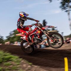 Prado y Herlings estrechan el Mundial