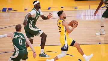 Stephen Curry, durante el partido de la NBA que ha enfrentado a Golden State Warriors y Milwaukee Bucks.