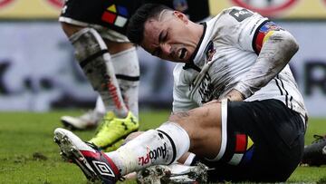 Futbol, Universidad Catolica vs Colo Colo
Fecha 24 del campeonato nacional 2018
El jugador de Colo Colo Esteban Paredes se lamenta durante el partido de primera division disputado contra Universidad Catolica en el estadio San Carlos de Apoquindo de Santiago, Chile.
30/09/2018
Martin Thomas/Photosport
Football, Universidad Catolica vs Colo Colo
24th date of the National Championship 2018
Colo Colo's player Esteban Paredes laments during the first division football match played against Universidad Catolica at the San Carlos de Apoquindo stadium in Santiago, Chile.
30/09/2018
Martin Thomas/Photosport