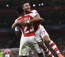 Arsenal revivió gracias a los inspirados Welbeck y Sánchez