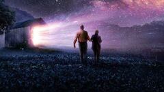 Dos jubilados encuentran un portal hacia otro planeta en el patio de su casa: así es la serie de ciencia ficción más extraña de Prime Video