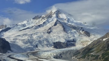 Alaskan volcano rumbling