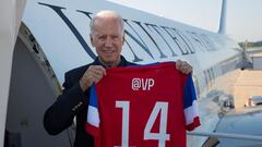 Biden defiende la igualdad salarial en el fútbol entre hombres y mujeres