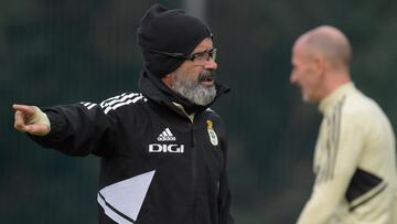 09/11/22 ENTRENAMIENTO REAL OVIEDO
ALVARO CERVERA ENTRENADOR DEL REAL OVIEDO