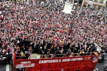 Eliminó al Galatasaray en dieciseisavos, al Sporting de Lisboa en octavos, al Valencia en cuartos y al Liverpool en semifinales. El Atlético llegaría a una final internacional después de muchos años. En la misma se impuso 2-1 al Fulham el 12 de mayo de 2010 en Hamburgo. Ambos goles fueron marcados por Diego Forlán, que fue nombrado MVP del partido. De esta manera, el club del Manzanares dejó atrás cuarenta y ocho años de sequía europea.