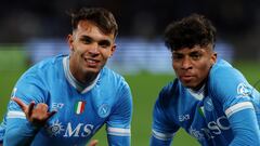 El Nápoles responde al doblete de Malen con una samba brasileña