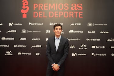 Marc Márquez, posa en la alfombra roja de los Premios AS del Deporte 2025.