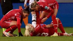 Rostock (Germany), 01/12/2023.- Denmark's Sofie Svava (down) reacts during the UEFA Women's Nations League soccer match Germany vs Denmark in Rostock, Germany, 01 December 2023. (Dinamarca, Alemania) EFE/EPA/CLEMENS BILAN
