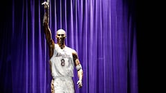 LOS ANGELES, CALIFORNIA - FEBRUARY 08: The Kobe Bryant Statue during an unveiling ceremony at Crypto.com Arena on February 08, 2024 in Los Angeles, California. NOTE TO USER: User expressly acknowledges and agrees that, by downloading and/or using this photograph, user is consenting to the terms and conditions of the Getty Images License Agreement.   Ronald Martinez/Getty Images/AFP (Photo by RONALD MARTINEZ / GETTY IMAGES NORTH AMERICA / Getty Images via AFP)