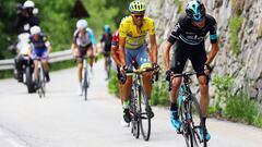 Alberto Contador y Richie Porte intentan responder al ataque de Chris Froome.