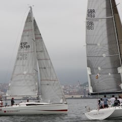 La regata más larga, para el 'Gómez Mostly' coruñés y el gijonés 'Antílope-Lener'
