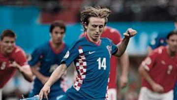 <b>TRANQUILIDAD. </b>Modric marcó con esta elegancia y por el centro de la portería el único gol de los croatas ante Austria.