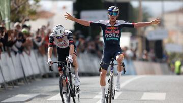 El ‘campeón’ Van Gils inicia con éxito la reconquista andaluza