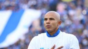 El volante antioqueño es la primer opción de Israel como armador