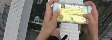 Angela Nikolau: maestra del roofing; enemiga del vértigo