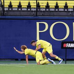 Los niños de Roig atenúan la depresión del primer equipo
