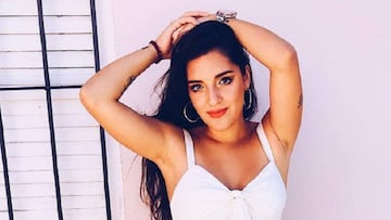 Jana, la hija pequeña de Maradona, hace su debut como modelo de lencería