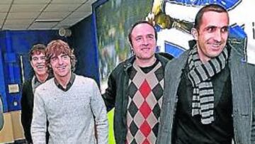 <b>EN CASA. </b>Alkiza sonríe a su llegada a Zubieta para ser presentado como coordinador de la cantera.