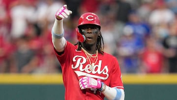 CINCINNATI, OHIO - AUGUST 19: Elly De La Cruz #44 of the Cincinnati Reds reacts after hitting a double against the Toronto Blue Jays in the sixth inning of a baseball game at Great American Ball Park on August 19, 2023 in Cincinnati, Ohio.   Jeff Dean/Getty Images/AFP (Photo by Jeff Dean / GETTY IMAGES NORTH AMERICA / Getty Images via AFP)