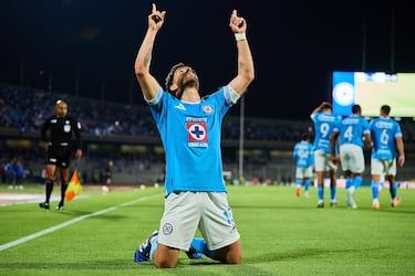 Cruz Azul va por América, mientras Guardado y James se despiden de la Liga MX