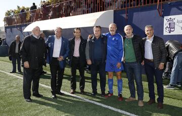 Hoy 1 de noviembre los veteranos del Torrej車n y del Rayo Vallecano han goleado a la ELA en un partido solidario disputado en el Campo Municipal Las Veredillas.
