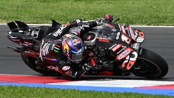 Jorge Martín con la Aprilia de MotoGP en el circuito de Misano.