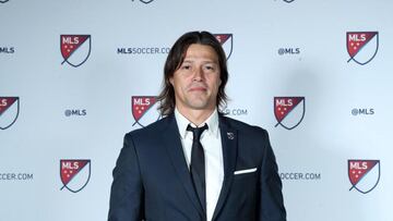 Matías Almeyda continúa “destrozado” por la partida de su padre