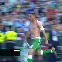 Era el 98', el Villamarín casi vacío y Joaquín metió uno de los mejores goles de su carrera